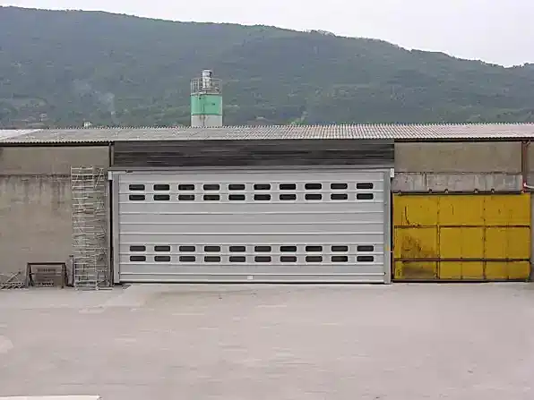 fold up high speed door pack industry external application