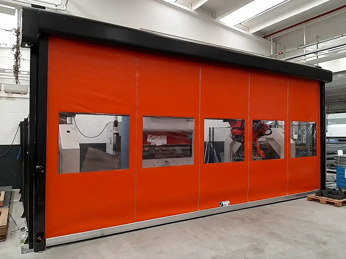 DynamicRoll MS150 machine protection doors